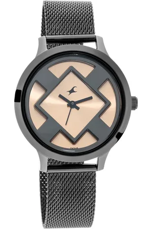 Fastrack Fit Outs Quartz Analog Rose Gold Dial Metal Strap Watch for Girls