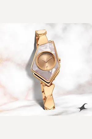 Fastrack Younique Quartz Analog Rose Gold Dial Metal Strap Watch for Girls