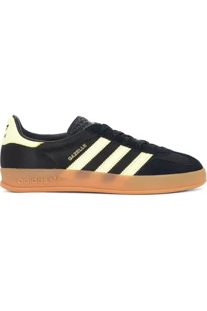 adidas Gazelle Indoor in Black