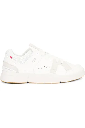 On Running The Roger Clubhouse Sneaker in White