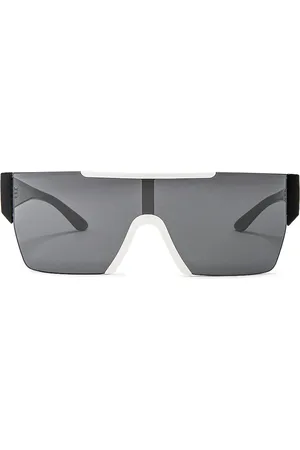 Burberry Square Sunglasses in Black in Black