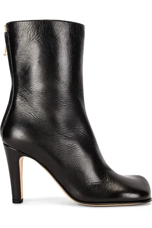 Bottega Veneta Round Toe Boots in