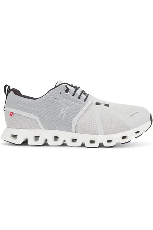On Running Cloud 5 Waterproof in White