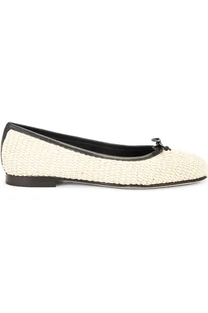 Manolo Blahnik Veralli 10 Raffia Flat in White