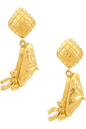 CHANEL Ribbon Clip-On Earrings in Metallic