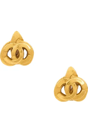 CHANEL 1997 Coco Mark Clip-On Earrings in Metallic