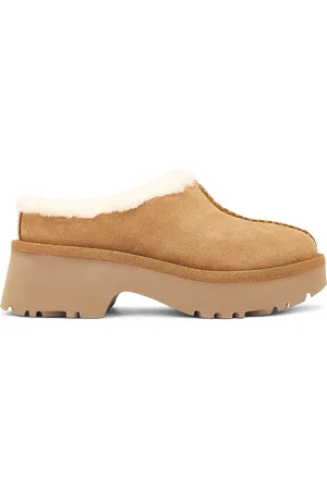 UGG New Heights Cozy Clog in Brown