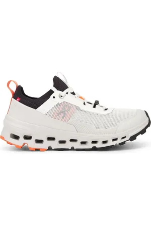 On Running Cloudultra Sneaker in White