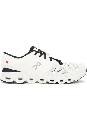 On Running Cloud X 4 Sneaker in White