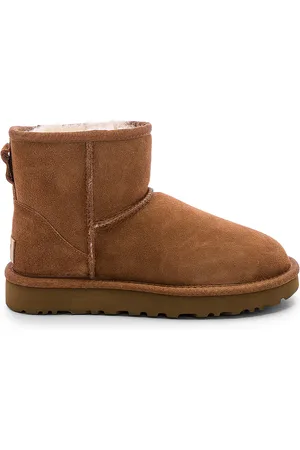 UGG Classic Mini II Boot in Tan