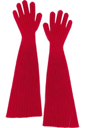 The Row Fergie Gloves in Red
