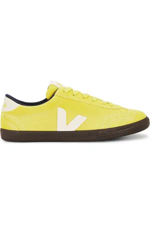 Veja Volley in Yellow