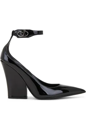 VALENTINO GARAVANI V Logo 105 Lockette Ankle Strap Pump in Black