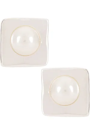 Retrofete Nikki Pearl Earring in Metallic Silver