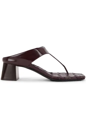 Bottega Veneta Thong Sandal in Burgundy