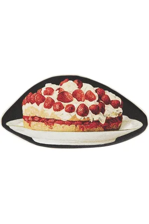 UNDERCOVER Strawberry Cake Pouch in