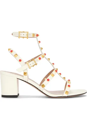 VALENTINO GARAVANI Rockstud Sandal in Ivory
