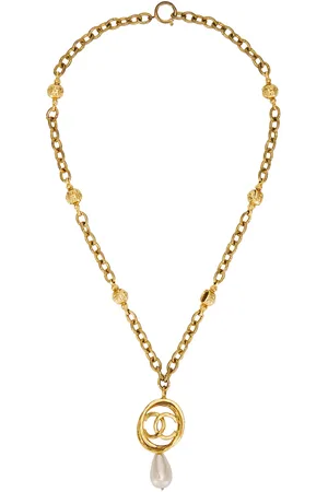 CHANEL CC Pearl Swing Necklace in Metallic