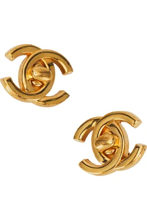 CHANEL 1996 CC Turnlock Clip-On Earrings in Metallic