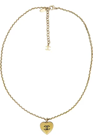 CHANEL CC Heart Necklace in Metallic