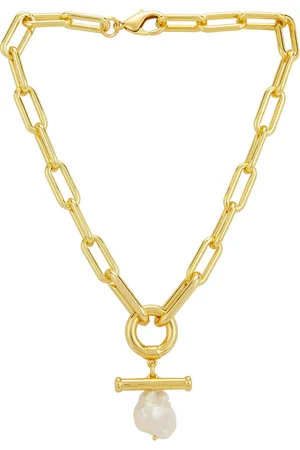 Timeless Pearly Pearl Pendant Chain Necklace in Metallic