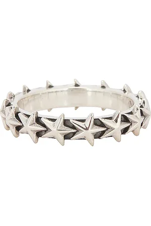 Maple Star Ring in Metallic Silver