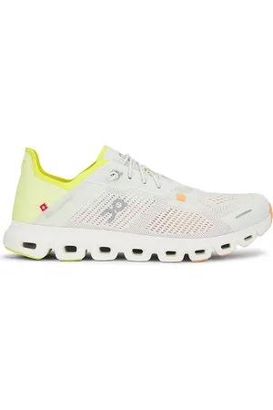 On Running Cloud 6 Coast in White
