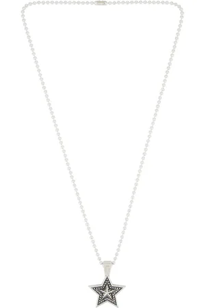 Maple Star Chain Necklace in Metallic Silver
