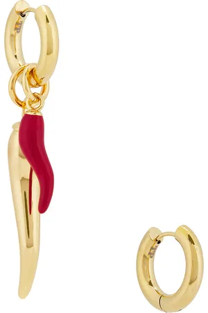 Timeless Pearly Double Chili Earrings in Metallic Gold