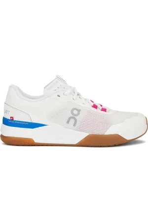 On Running The Roger Advantage Pro in White
