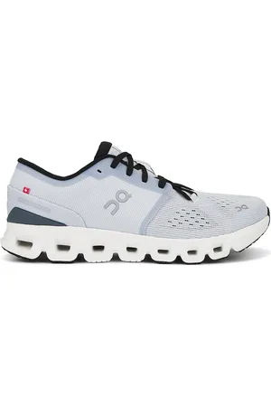 On Running Cloud X 4 in Grey