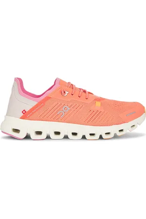 On Running Cloud 6 Coast Sneaker in Coral