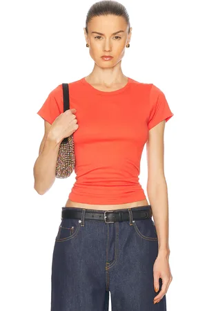 ÉTERNE Fitted Crewneck Short Sleeve Top in Red