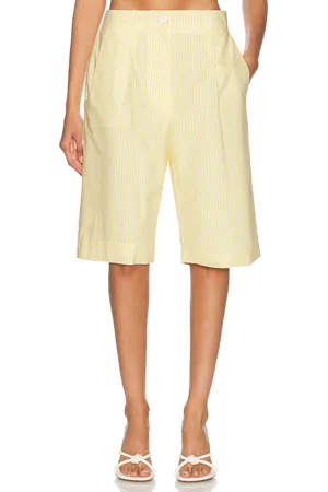 Rowen Rose Bermuda Short in Yellow