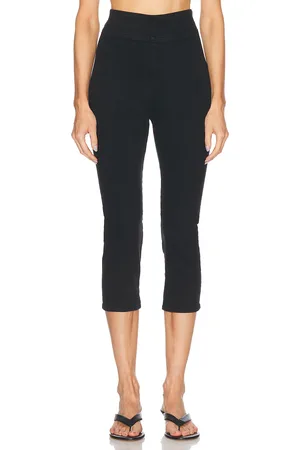 Frame Jetset City Capri Pant in Black