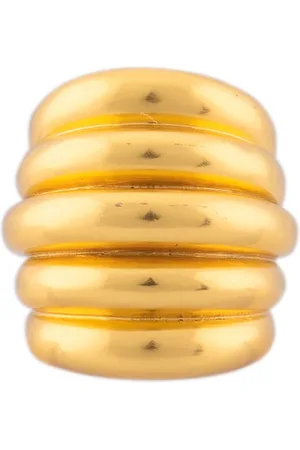 VALÉRE Ribbed Ring in Metallic Gold