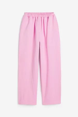 Under Armour Medium Gray Girls Track Pants With Bright Pink Piping