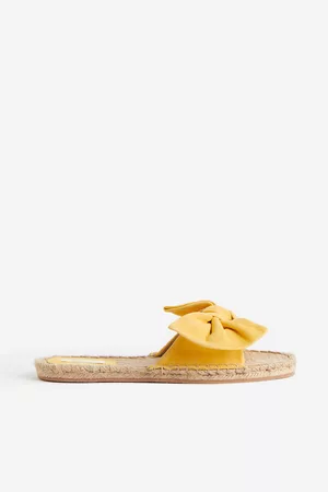 H and discount m sandals sale