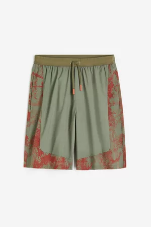 H&M Men Sports Shorts - DryMove™ Sports shorts - Green