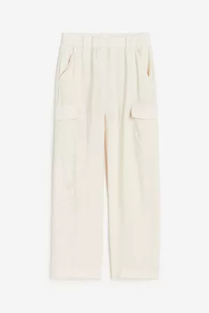 https://images.fashiola.in/product-list/300x450/h-and-m/101843906/cargo-trousers.webp