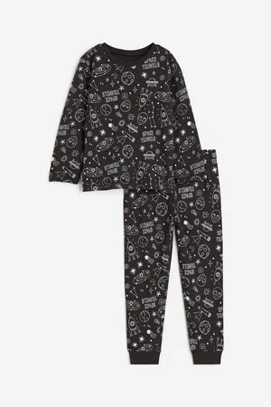 H and outlet m boys pyjamas