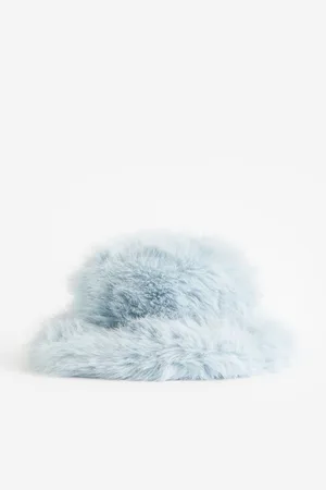H&M Fluffy bucket hat