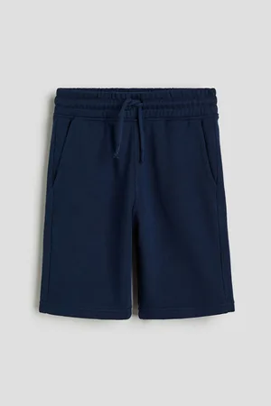 The latest collection of shorts & bermudas in the size 9-12 months for kids