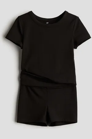 H&M 2-piece top and shorts set