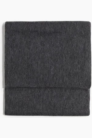 H&M Brushed-finish scarf