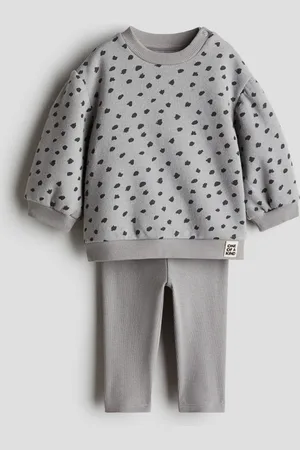 H&M 2-piece sweatshirt and leggings set