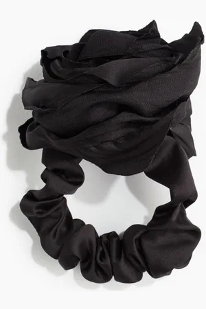 H&M Flower scrunchie