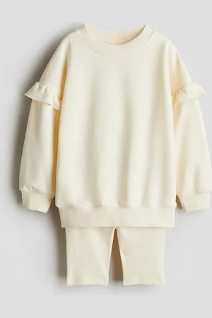 H&M 2-piece sweatshirt and shorts set