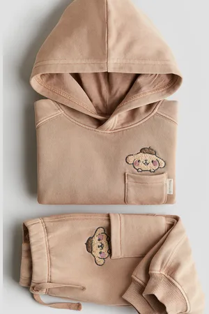 H&M 2-piece appliquéd set