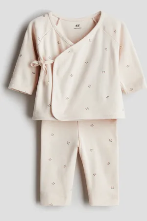 H&M 2-piece wrapover top and leggings set